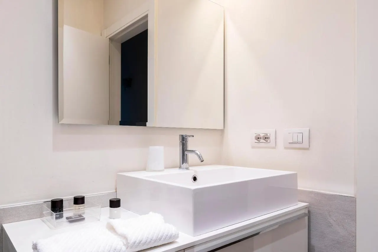 Apartament Fifty Eight Suite Milan Center